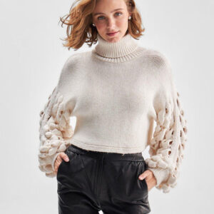 3D cable knit Black Short Sweater