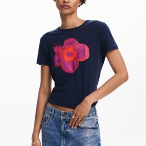 Flower illustration T-shirt